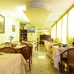 Adriana Hotel