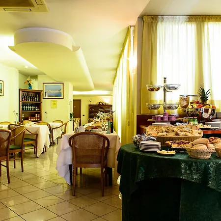 Otel Adriana 3*