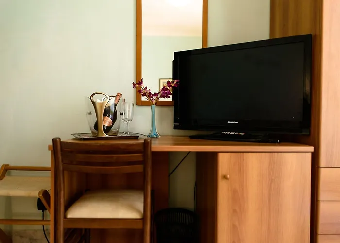 Adriana فندق فياريجيو