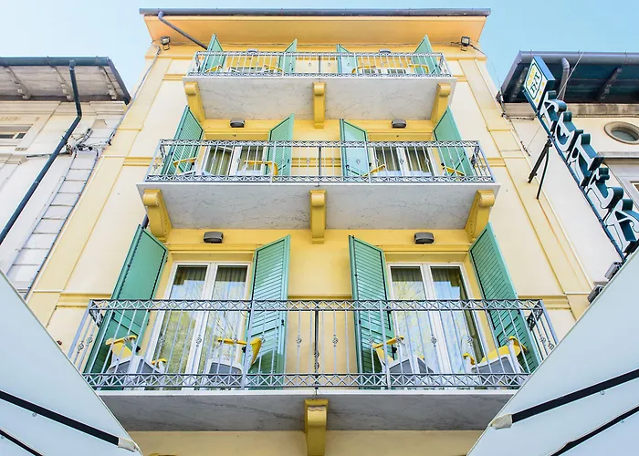 Adriana 3* Viareggio