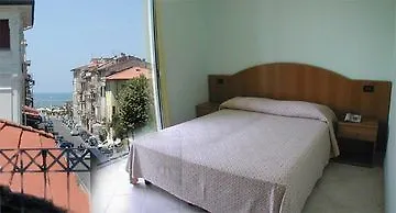 Otel Adriana Viareggio