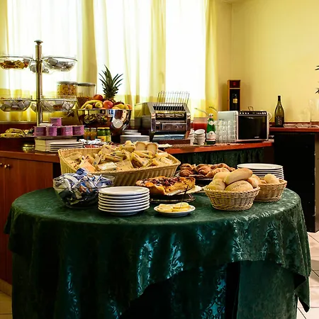 Готель Adriana 3*